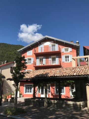 Les Terres Rouges 06 Bed and Breakfast Guillaumes Buitenkant foto